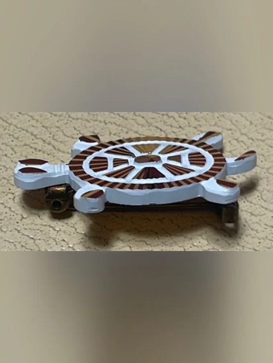 W Germany Vintage 50s Textured Gold Foil White Turtle Brooch Pin - Picture 5 of 7